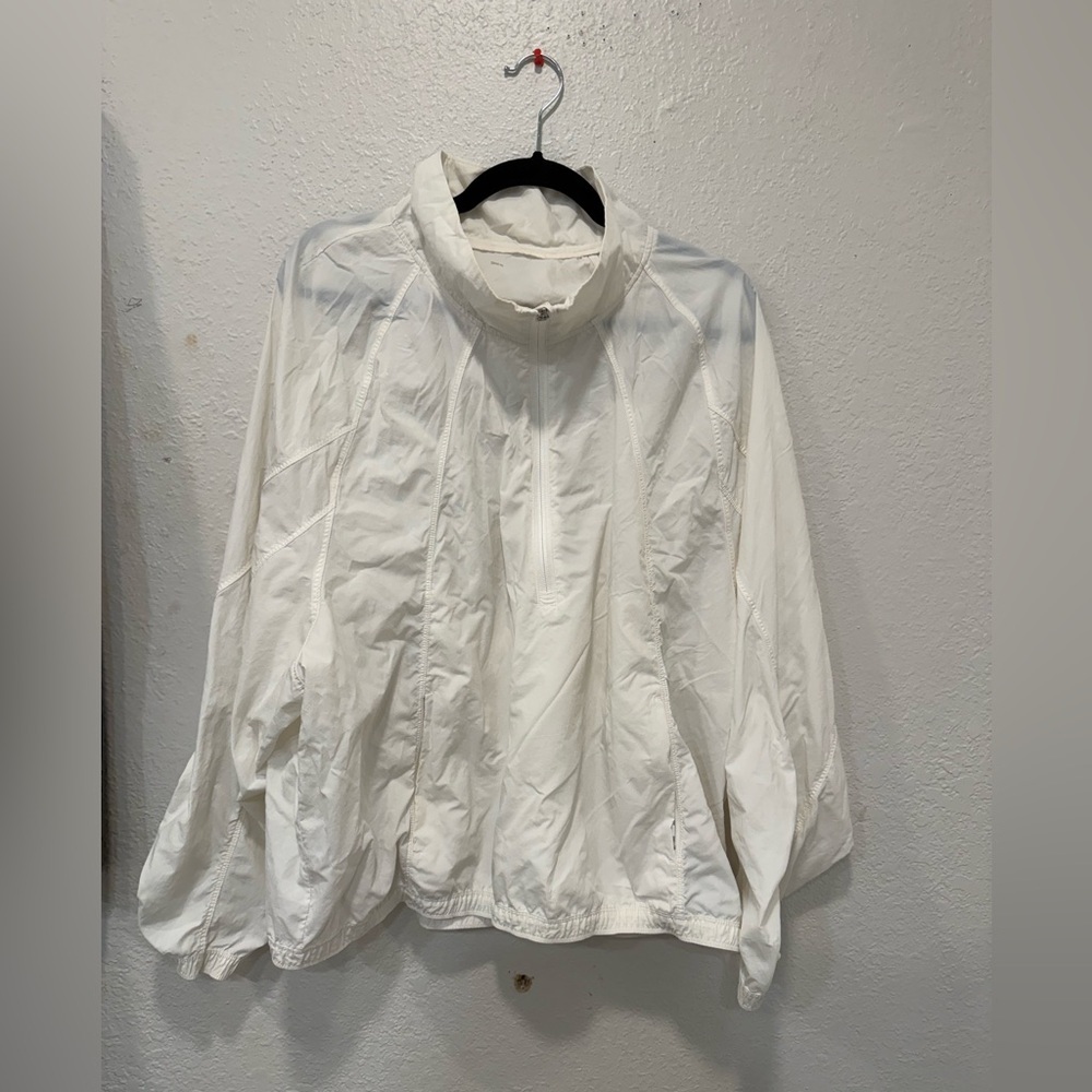 Athleta Grace Half Zip Windbreaker XL White Lightweight Athleisure Pullover